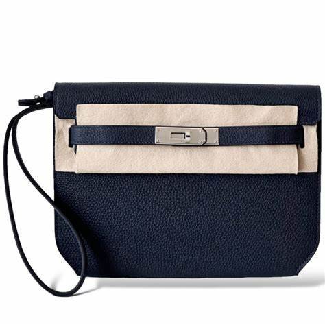 media.nlid21539c7914678hW8ZLDhNb3zu6CVlAbnWg42dpCLAdVLv1ozmcBAL8gzsoVJYj Hermes Handbags Kelly Depeche 25 Blue De Malte Palladium Hardware - Image 1