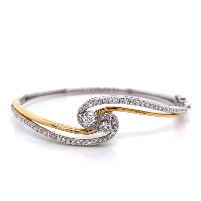 media.nlid9906c7914678hOJR7-bJ2hOFfdbLGVObeAGe5WK8hvsz9WZo5L9hsdBwVinFD Diamond Bracelet - Image 1