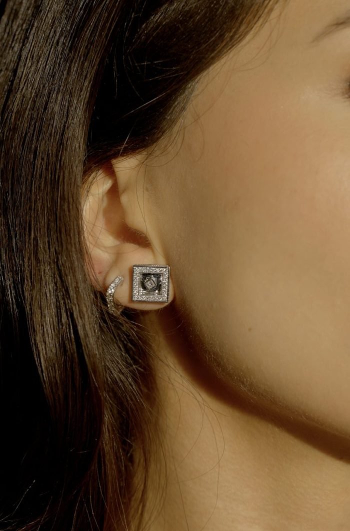 uOhMrTPTSYK3LaM42jLz EZEIA Prism Diamond Earrings Petit - Image 1
