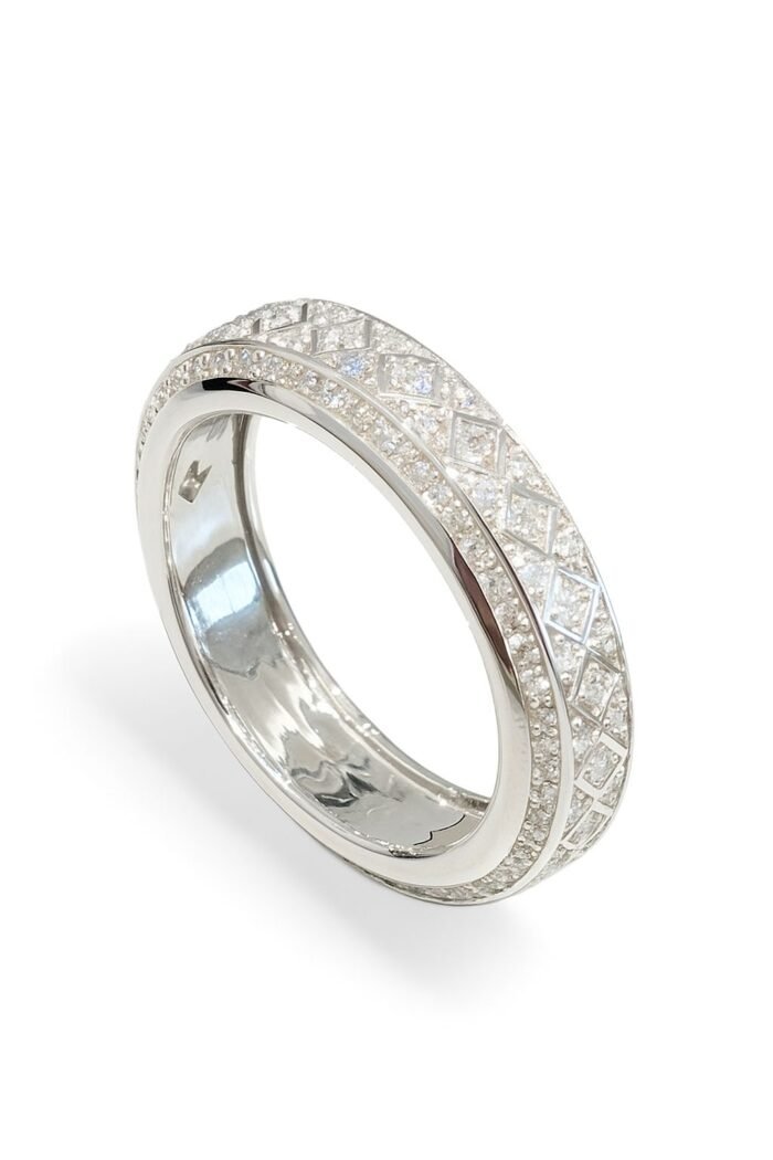 sXvno7tSNOLxRXiupaogv1762612115894 EZEIA Diamond Band - Image 1